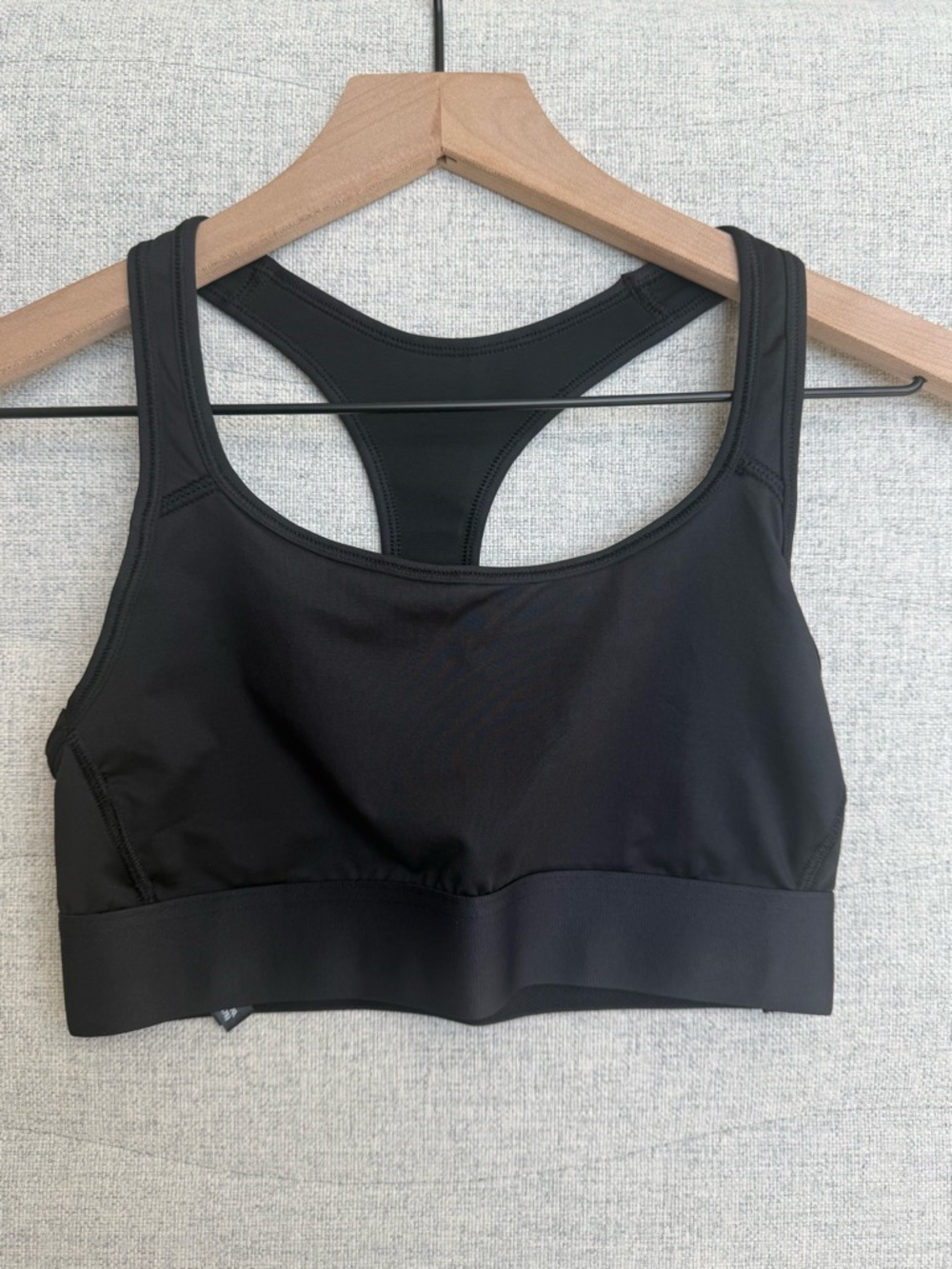 Victoria's Secret Sport Black Racerback Sports Bra Women's Small